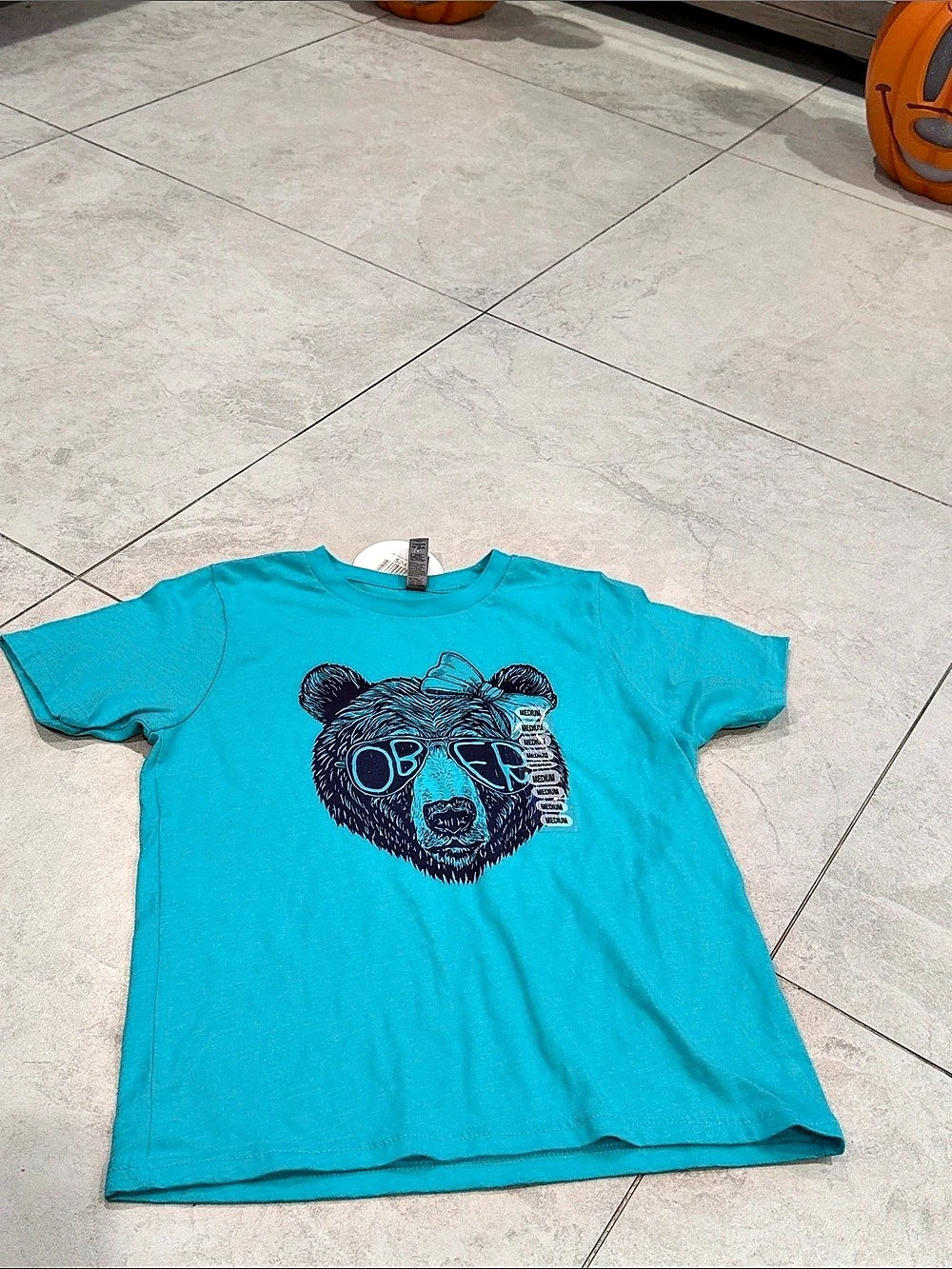 Obēr Mountain Bear Graphic T-Shirt Tee Size Medium NWT